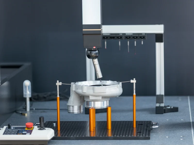 macchina-misura-3d-cmm-per-controllo-foratura-metalli